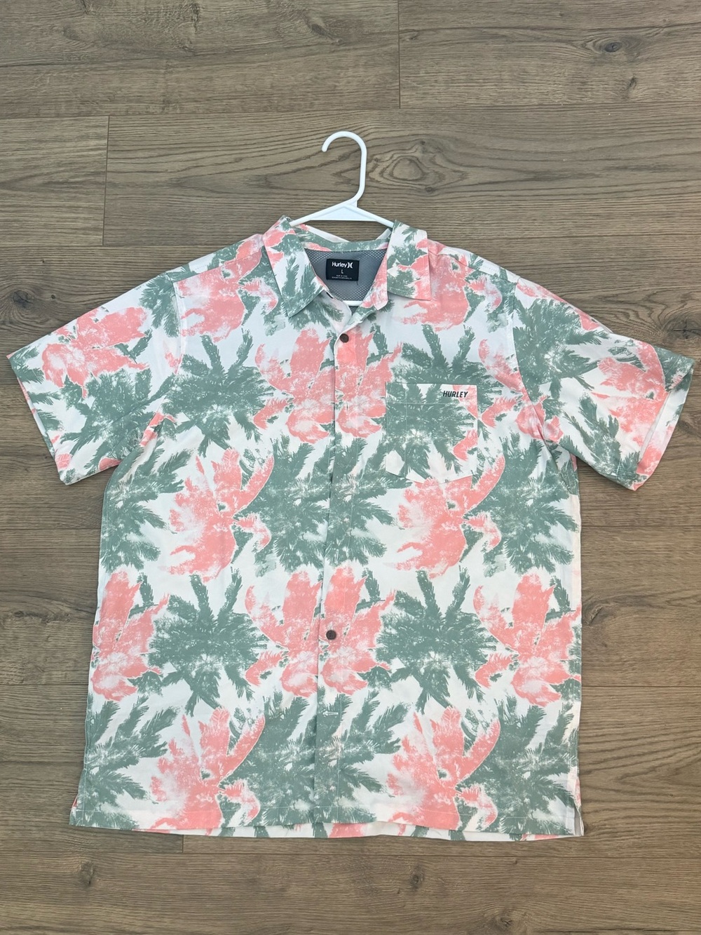 Hurley Coral & Sage Floral Short-Sleeve Button-Down